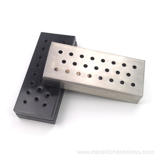 Charcoal aluminum cast-iron smoker box